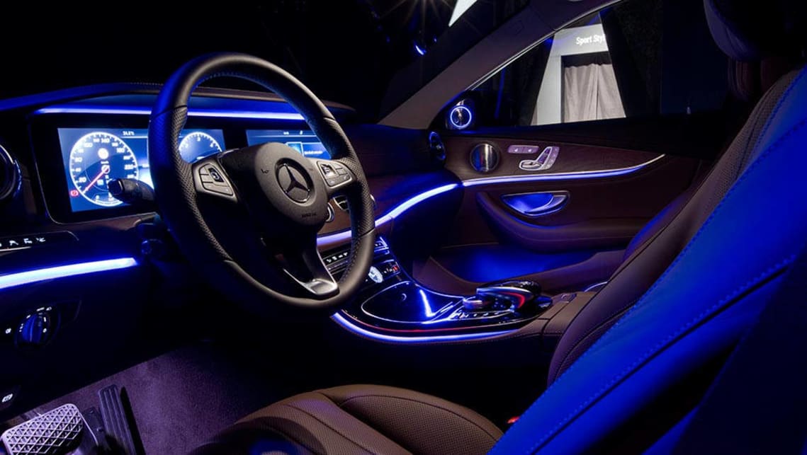 How To Customize the Mercedes-Benz Digital Dashboard