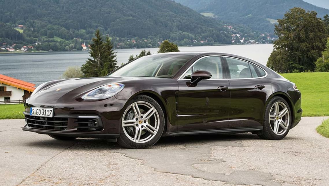 Porsche Panamera коричневый цвет