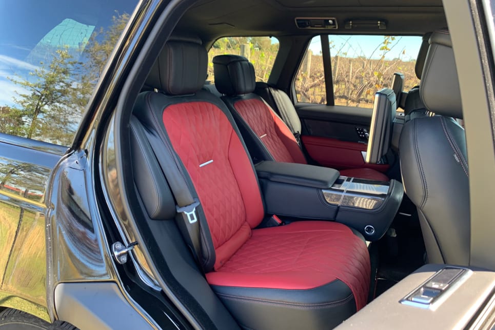 The leather quality and trim is excellent, and the comfort of the seats is excellent.