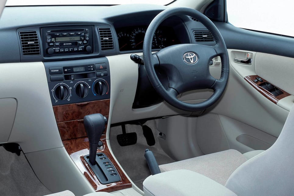 2002 Toyota Corolla Ultima interior