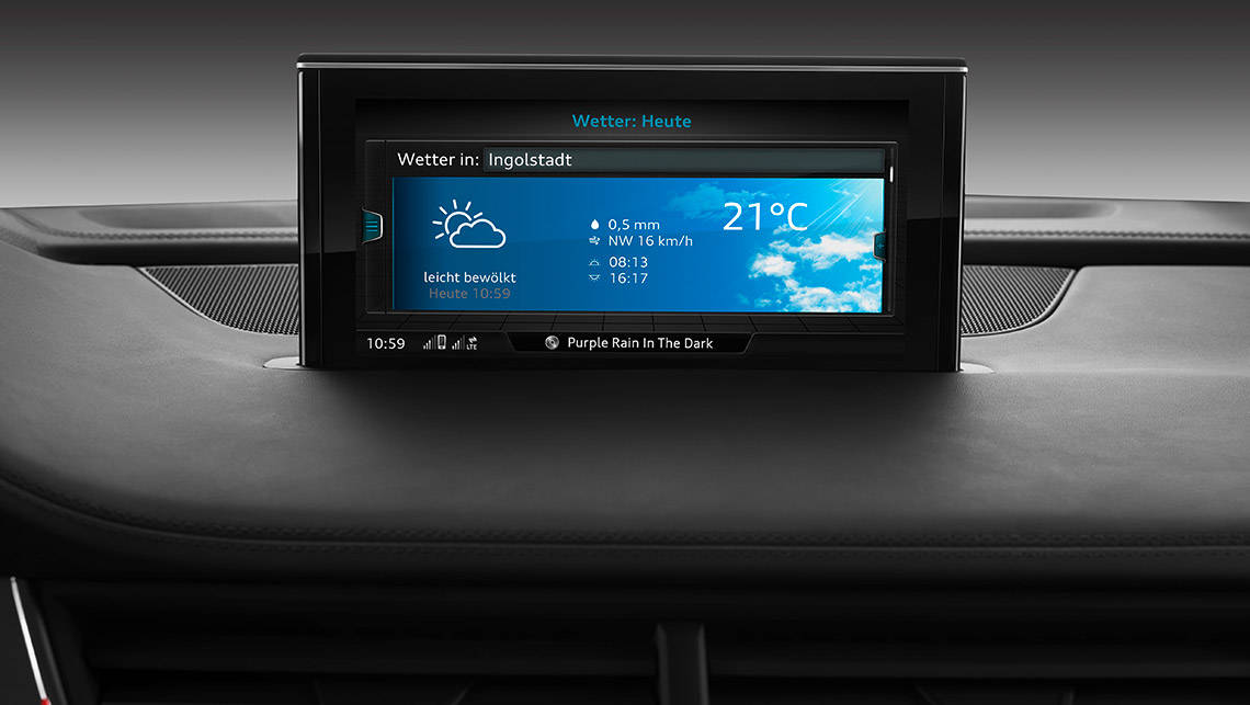 The centrally-mounted multimedia display in the new Audi Q7