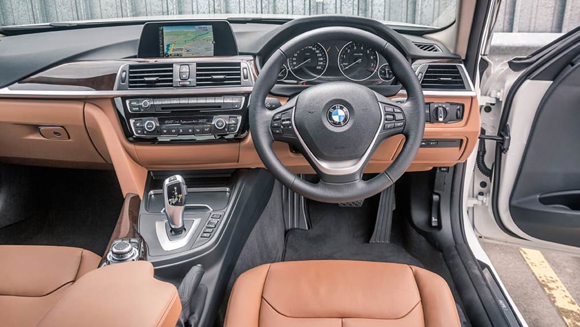 2016 BMW 318i