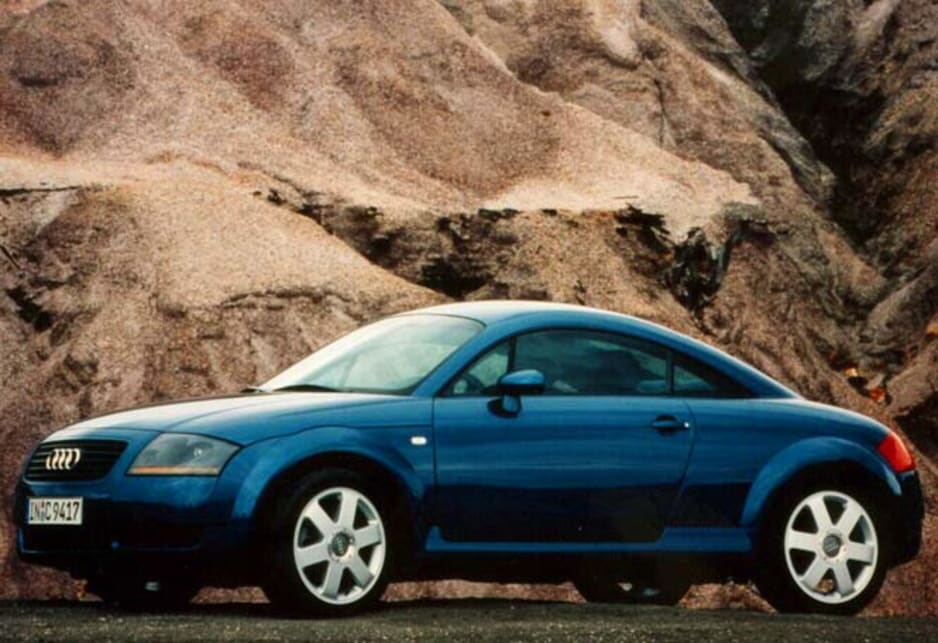 Audi TT 1998 Coupe (1998 - 2006) reviews, technical data, prices