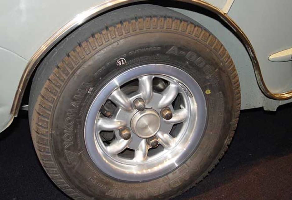 Mini Cooper S 970 Minilite wheels