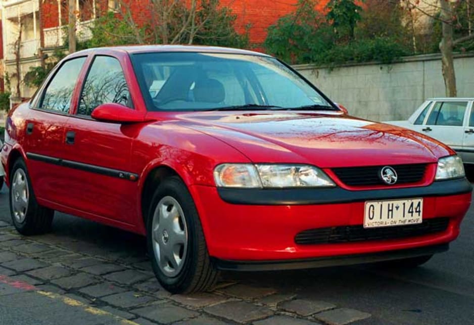 Автомобиль вектра б. Опель Вектра 1997 красный. Opel Vectra b 1997. Opel Vectra b красный. Опель Вектра 1997.