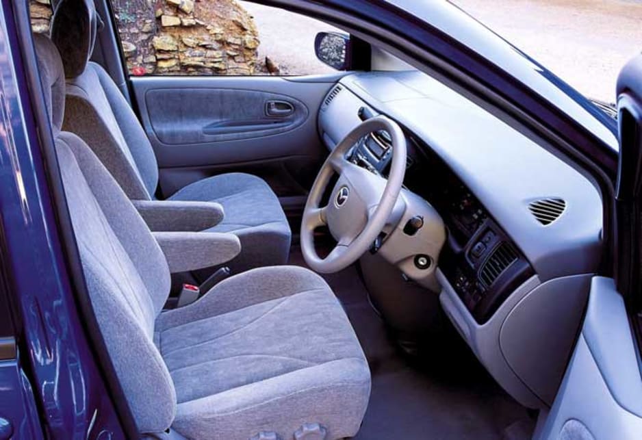 1999 Mazda MPV