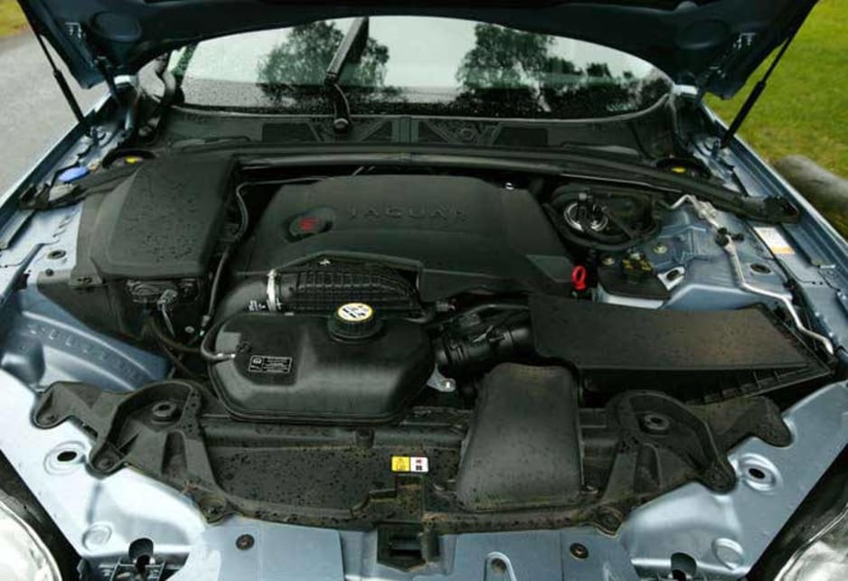 Jaguar XF Diesel - engine