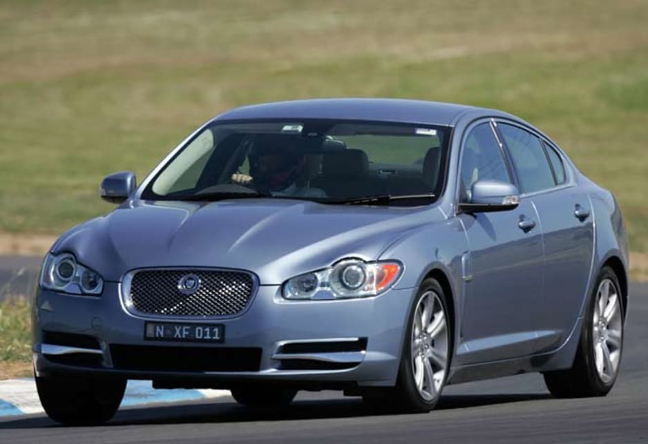 Jaguar XF Diesel - driving prof