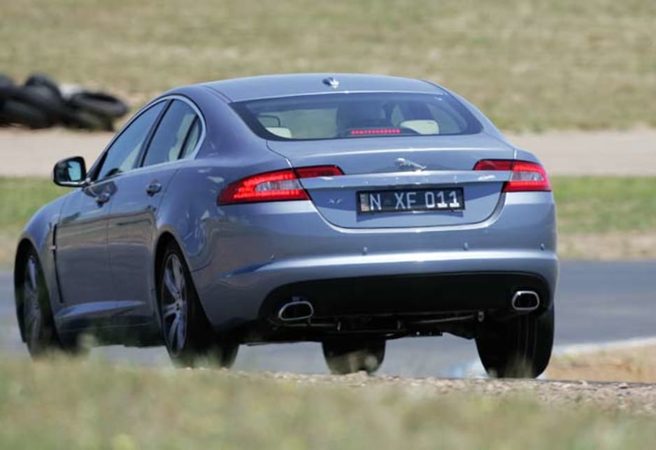Jaguar XF Diesel - rear