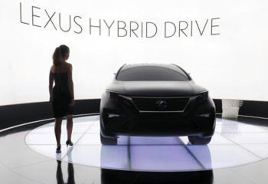 2008 Paris Motor Show: Lexus Hybrid Drive concept