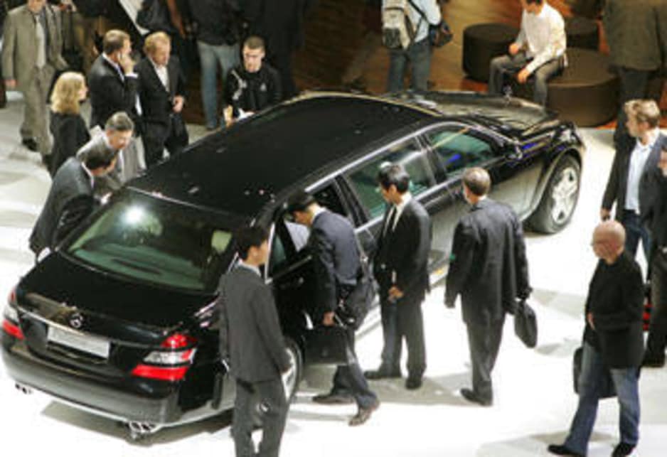 2008 Paris Motor Show: Mercedes Benz Pullman Guard