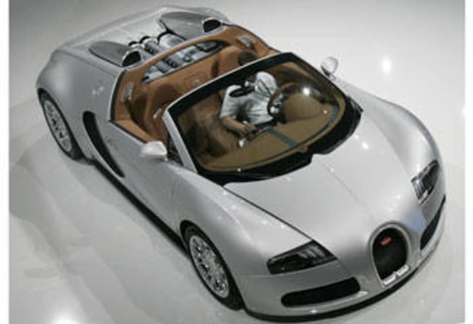 2008 Paris Motor Show: Bugatti Veyron 16.4 Grand sport 