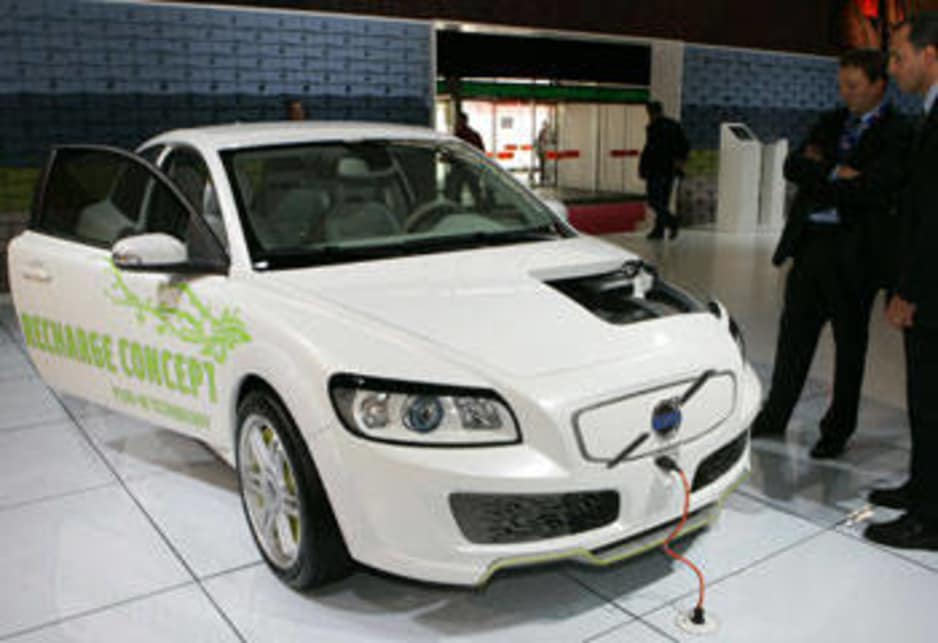 2008 Paris Motor Show: Volvo Recharge concept