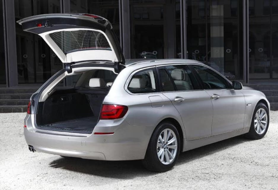 BMW 5 Series Touring wagon - 2011