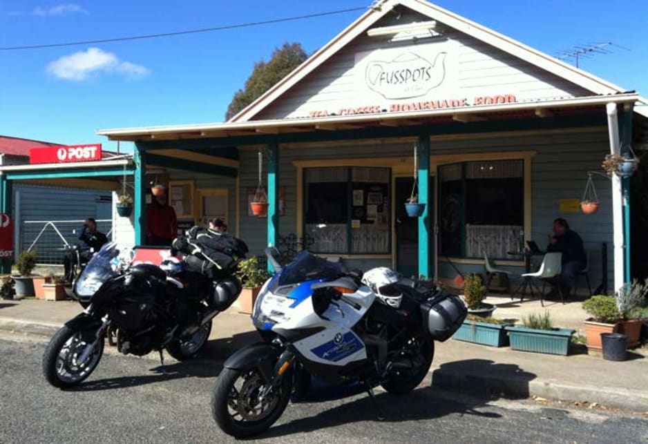 BMW bike safari: Fusspots Cafe At Ebor.