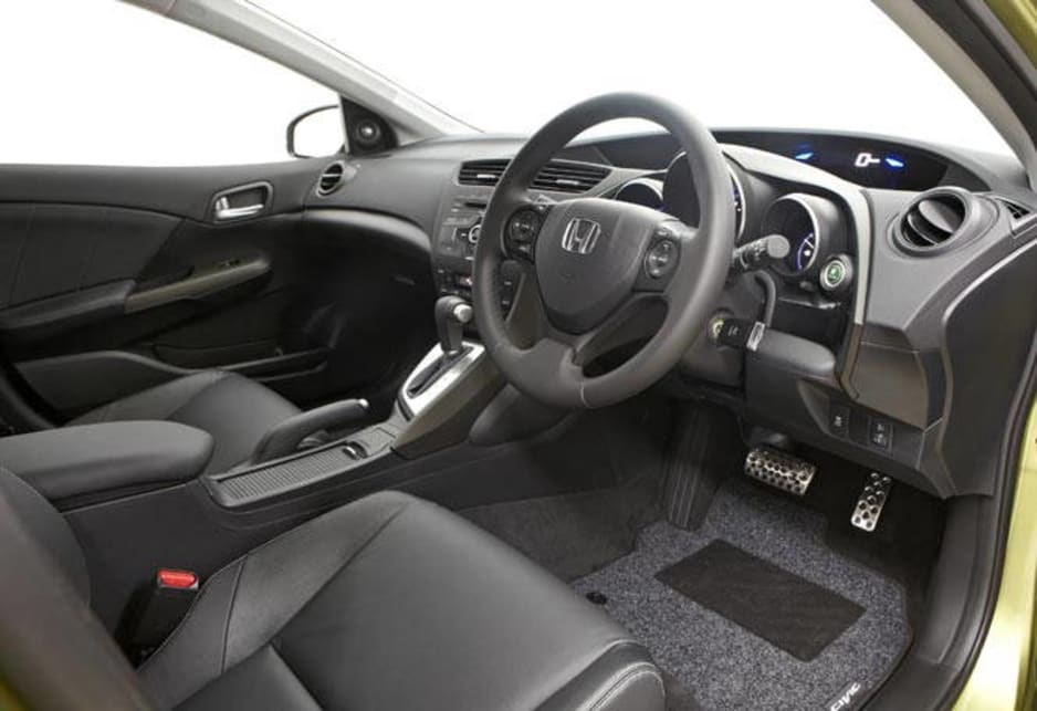 Honda Civic hatch VTi-L interior.