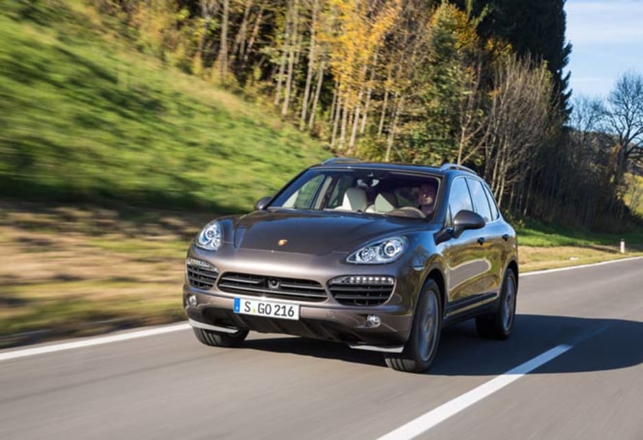 The entry Cayenne diesel V6 doesn't do enough to disguise its commonality with Volkswagen's Touareg and Audi's Q7 (same basis, same engine, same Slovakian assembly line).