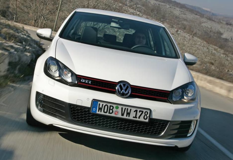Volkswagen Golf GTi manual 2010 review | CarsGuide