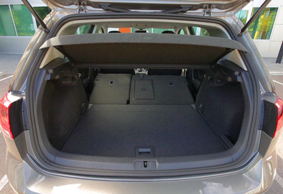 Used Volkswagen Bora Saloon (1999 - 2005) boot space & practicality