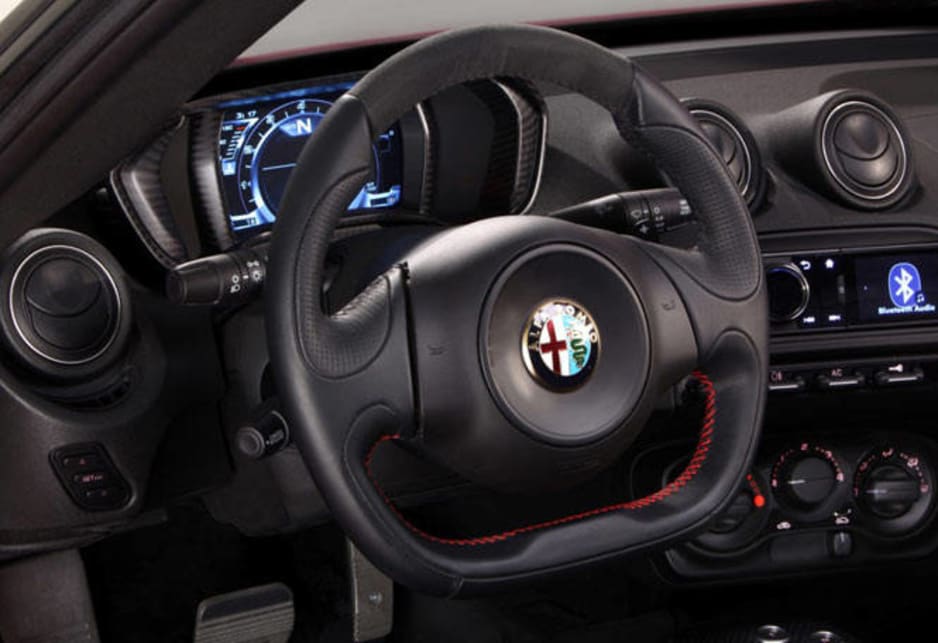 Alfa Romeo 4C new photos