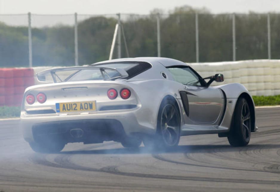 The engine comes from Toyota and continues the relationship with the company sealed when Lotus moved to replace the Elise's Rover 1.8 with a 1.6 from Japan. 