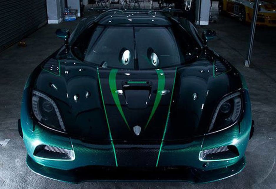 As pump gasoline has a lower octane rating than E85 fuel, peak output of the Agera S is slightly lower than that of the Agera R, coming in at 758 kilowatts instead of 850 kilowatts. Peak torque, meanwhile, registers at 1098 Newton metres.