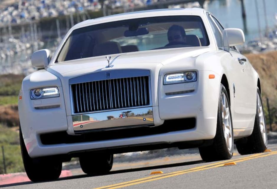 9 tỷ chọn Rolls Royce Ghost cũ 10 năm tuổi hay Mercedes S Maybach  Autodailyvn  YouTube