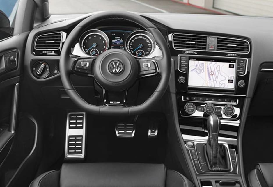 Volkswagen Golf R revealed