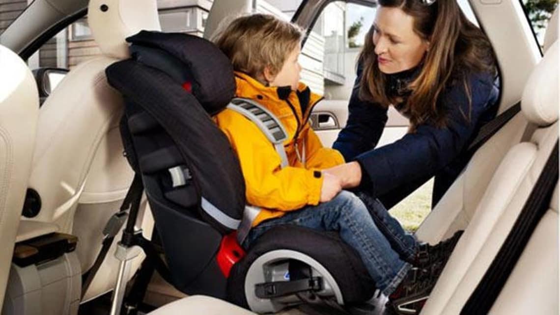 Toyota kluger isofix top