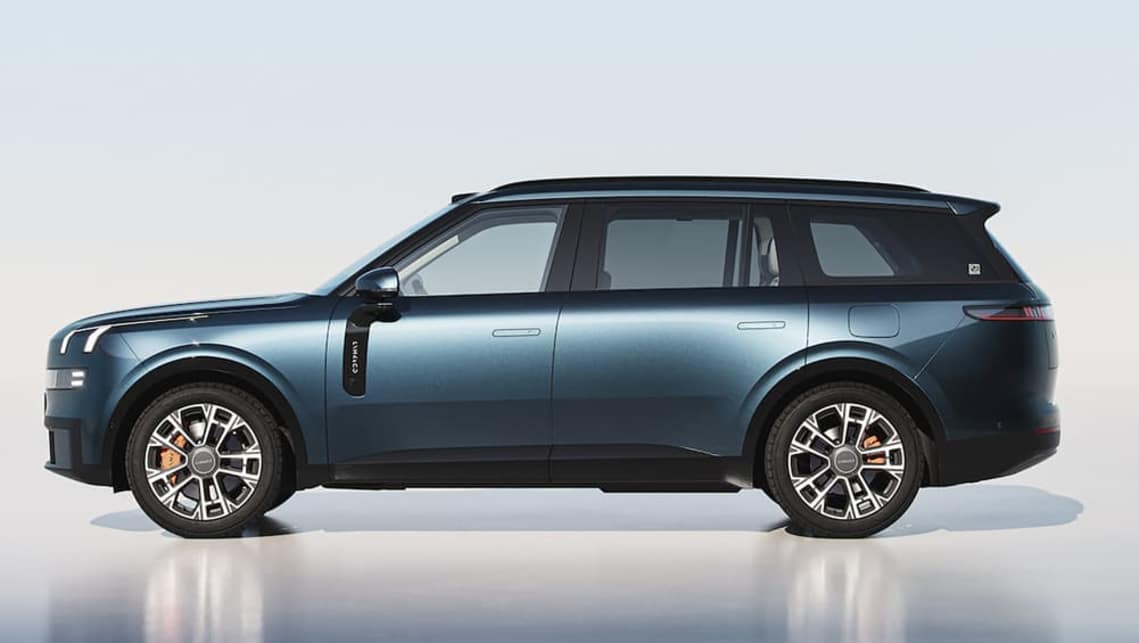 2025 Lynk & Co 900