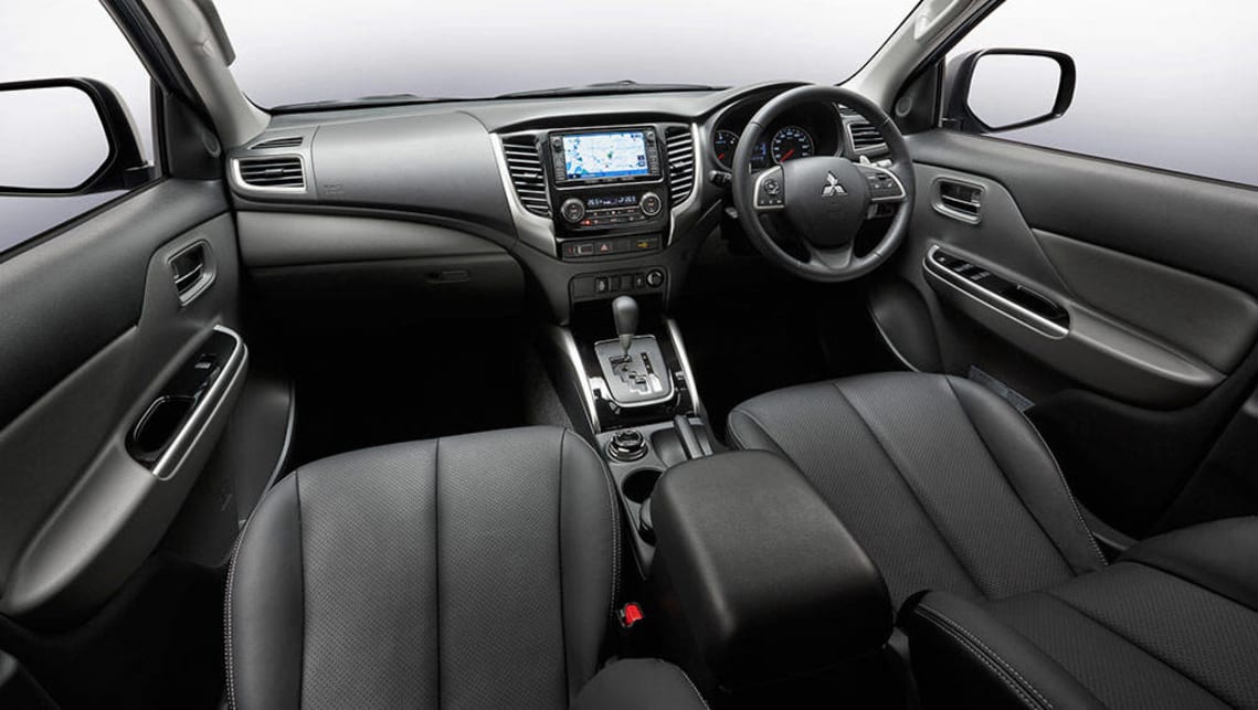 2016 Mitsubishi Triton Exceed dual-cab