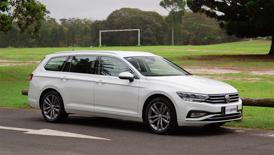Volkswagen passat deals hybrid 2020