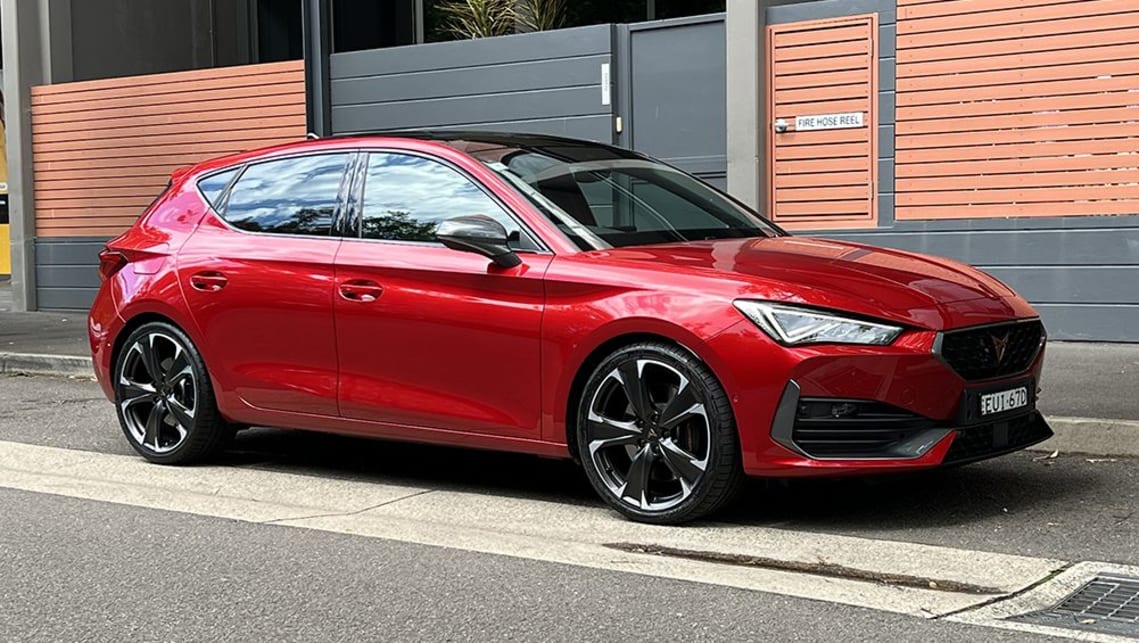 https://carsguide-res.cloudinary.com/image/upload/f_auto,fl_lossy,q_auto,t_cg_hero_large/v1/editorial/review/hero_image/2023-Cupra-Leon-VZ-Hatchback-Red-M4-1001x565-%281%29.jpg