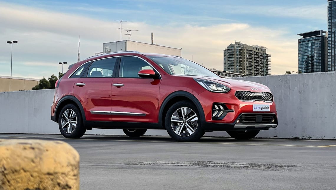 Kia niro hybrid reviews sale