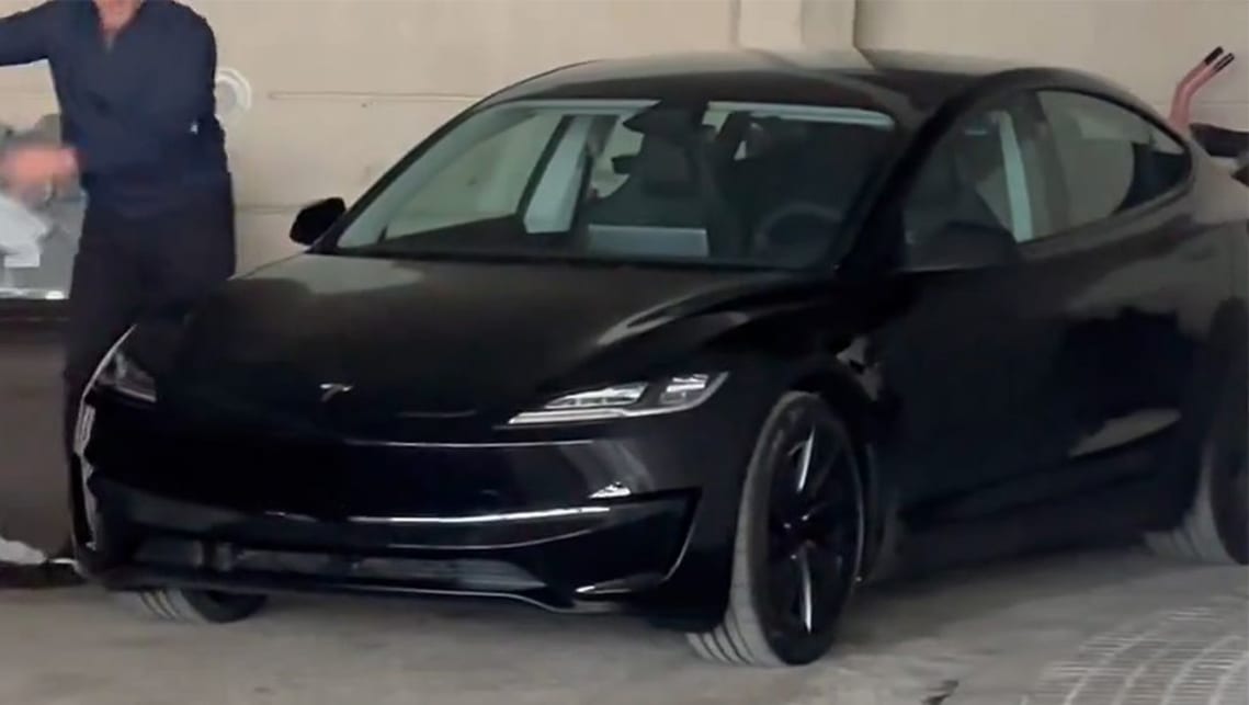 Tesla model 3 store power