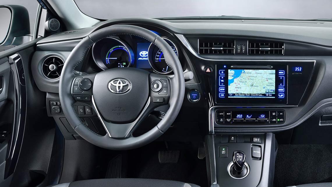 2015 Toyota Corolla hatch (European-spec)