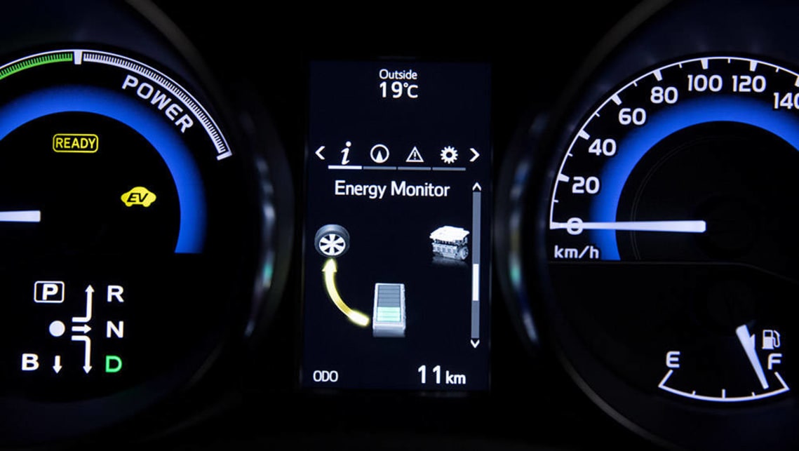 2016 Toyota Corolla Hybrid instrument display