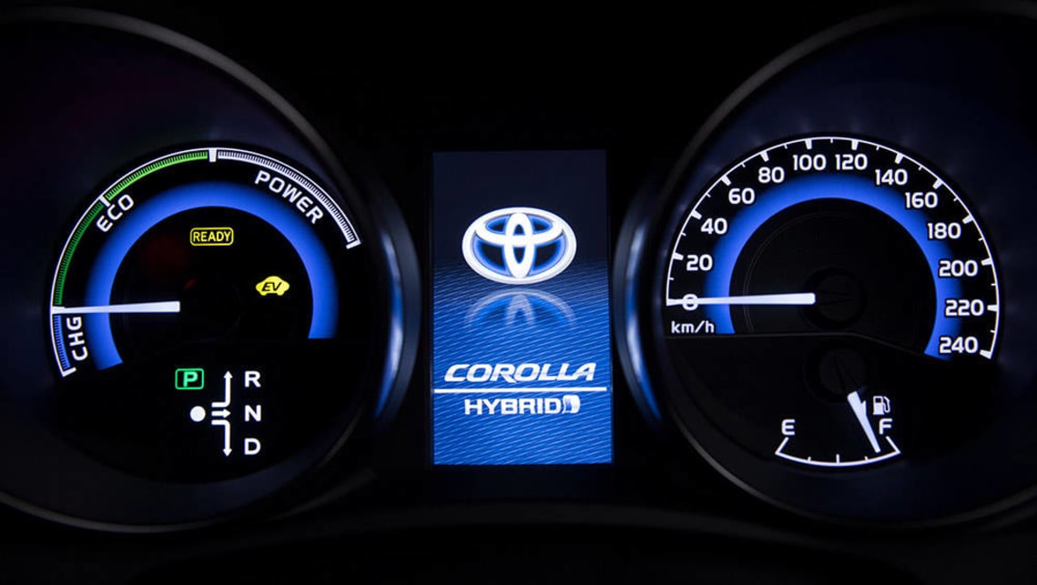 2016 Toyota Corolla Hybrid instrument display