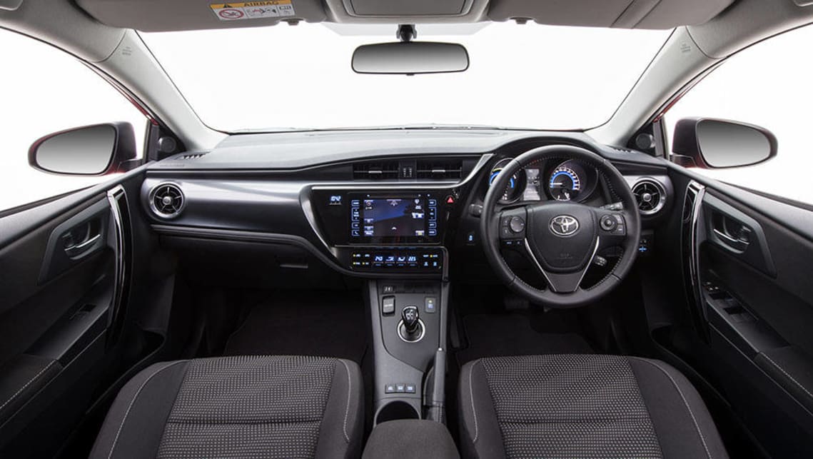 2016 Toyota Corolla Hybrid interior