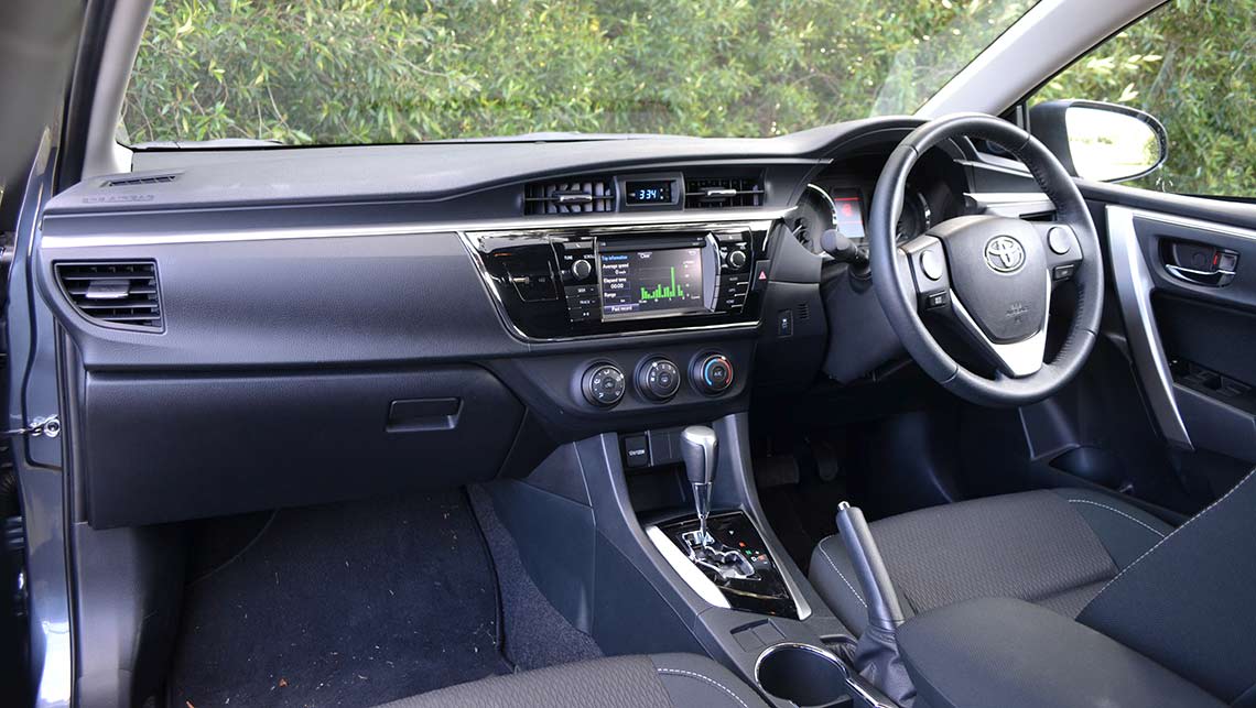 2015 Toyota Corolla SX sedan