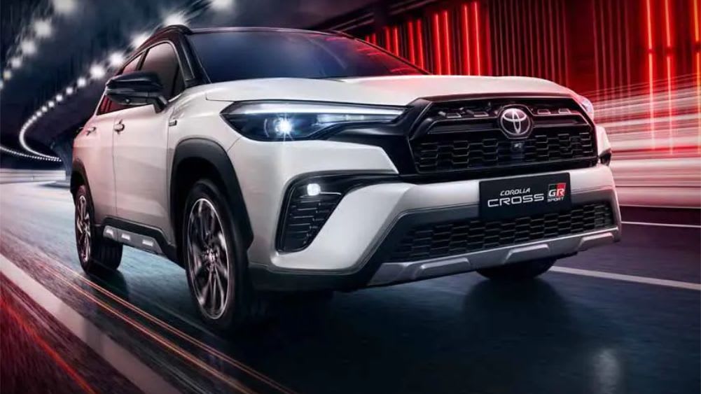 Toyota Corolla Cross muscles up! New GR Sport variant looks like a baby 