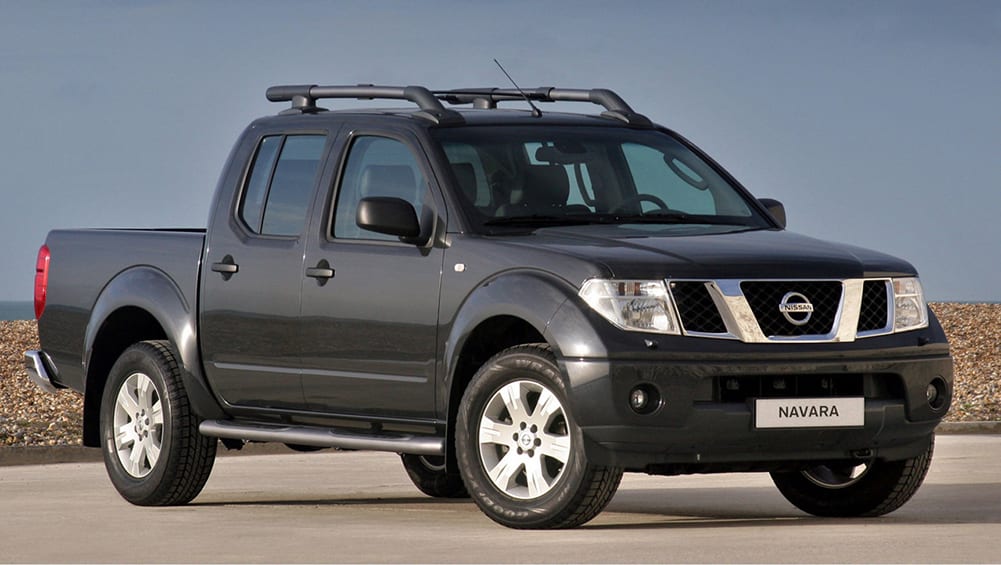 Nissan Navara ST-R 2004 Review | CarsGuide