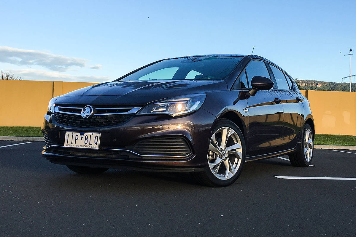 Holden Astra RS hatch manual 2017 review CarsGuide