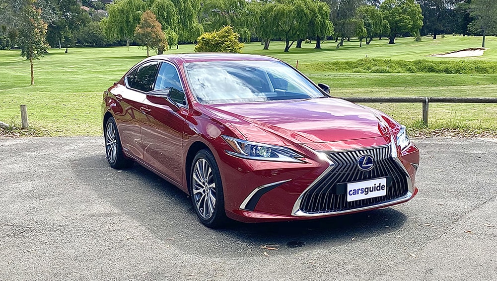 2021 lexus store es300h price