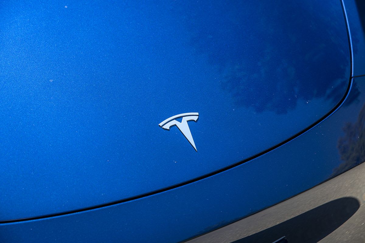 Tesla store servicing cost