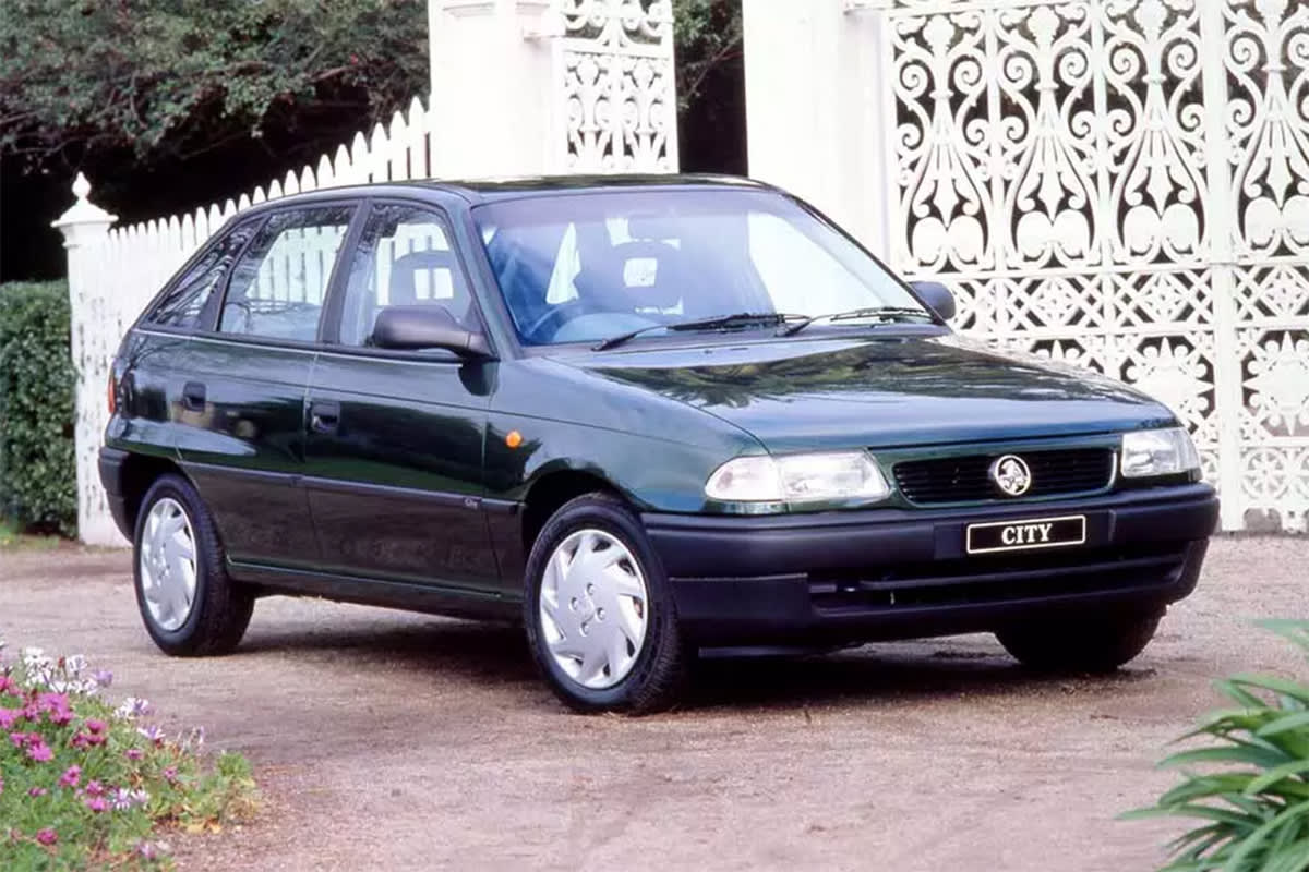 Опель хэтчбек 1998. Opel Astra 98. Opel Astra 1996.