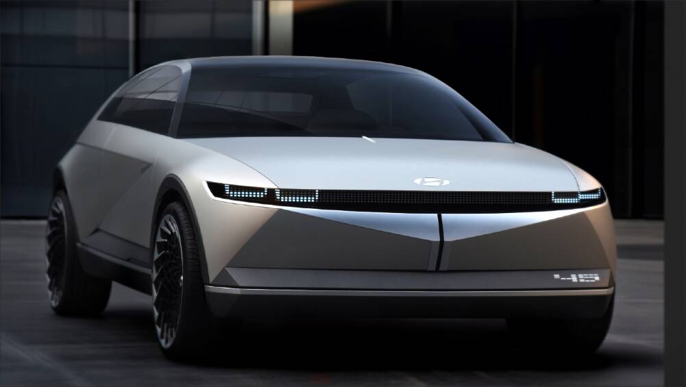 Hyundai mini 45 hot sale ev price