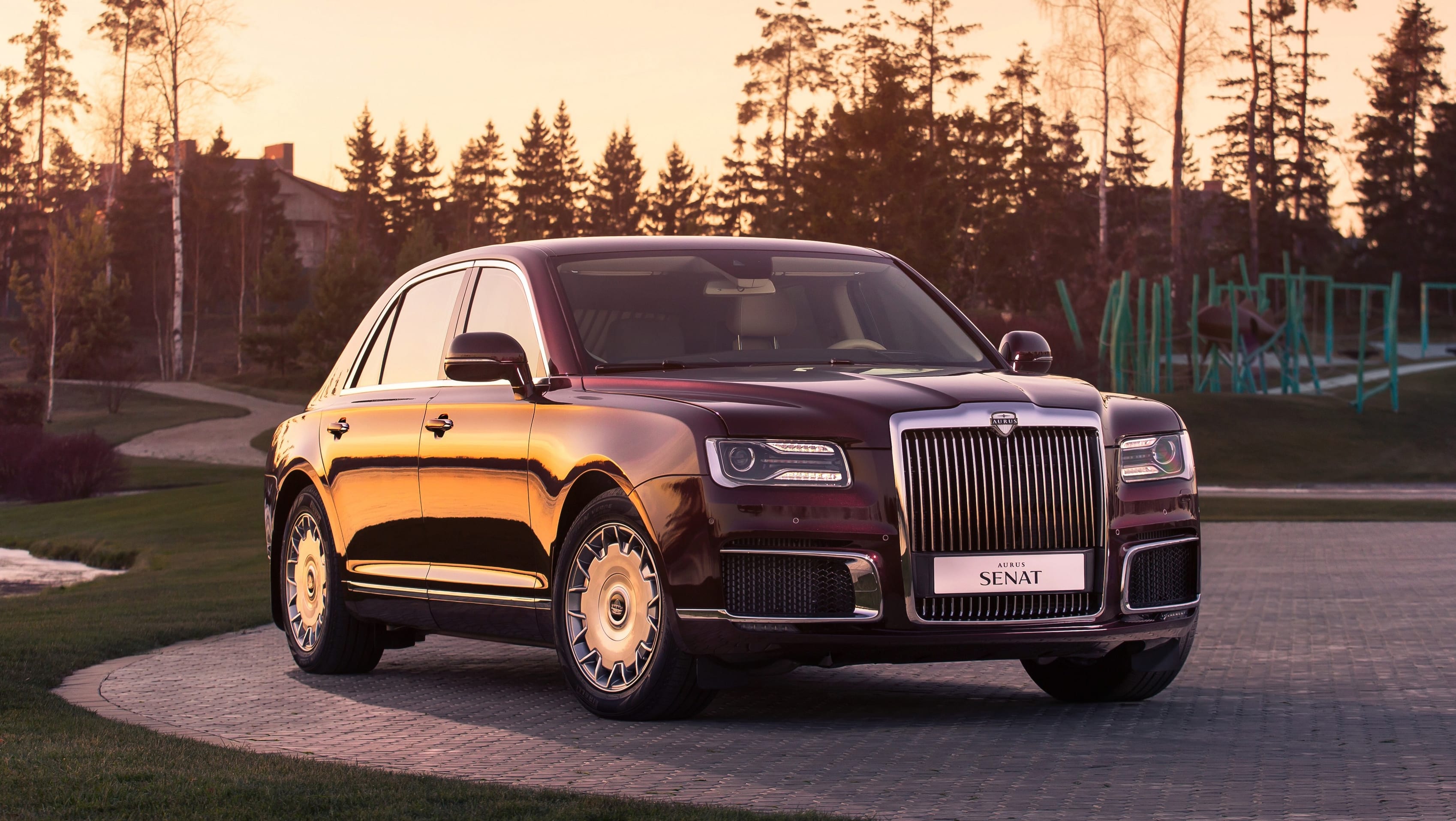 Aurus Senat 2020: Putin-preferred Russian Rolls-Royce ...