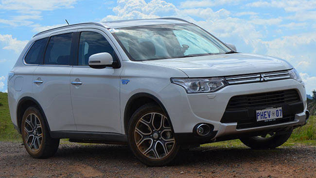 Outlander phev driving store tips