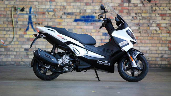 Aprilia SR Max 300 2012 Review CarsGuide